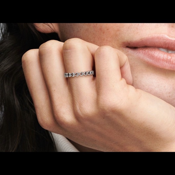 Pandora linked love ring - Picture 4 of 4